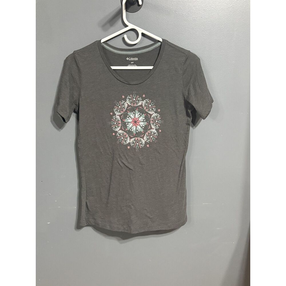Columbia Gray Mandala Flower Graphic Tee - Women’s Small